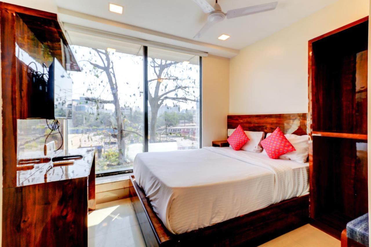 Hotel Prime Inn, Andheri West - Near Mumbai International Airport Екстер'єр фото